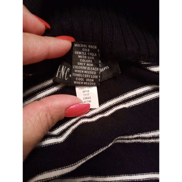 INC International Concepts B/W Striped Off Shoulder Layered Sweater Shirt, Sz L - Picture 3 of 10